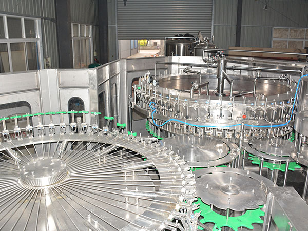 Bottle Carbonated Soda Water Filling Machine